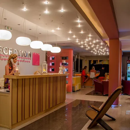 Отель Palmyra Нидри