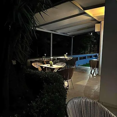 호텔 Palmyra 3*