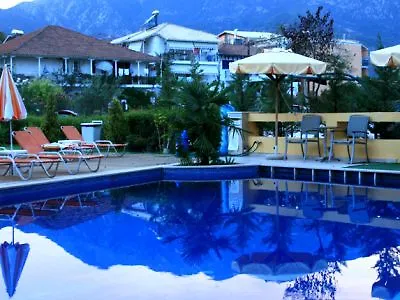 Palmyra Nydri (Lefkada)